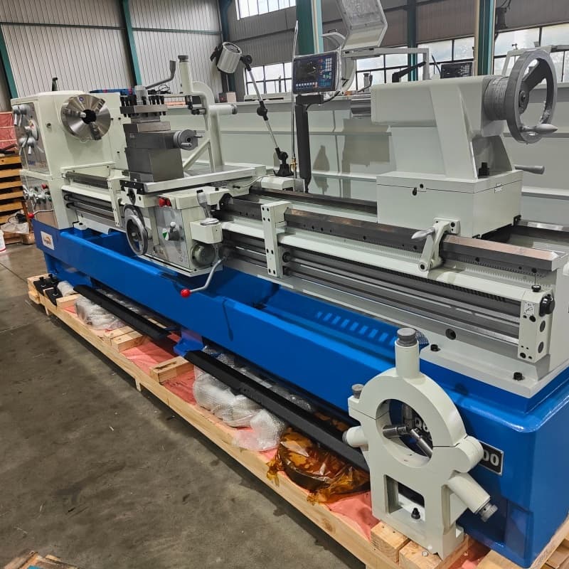 Manual Lathe For Heavy Cutting