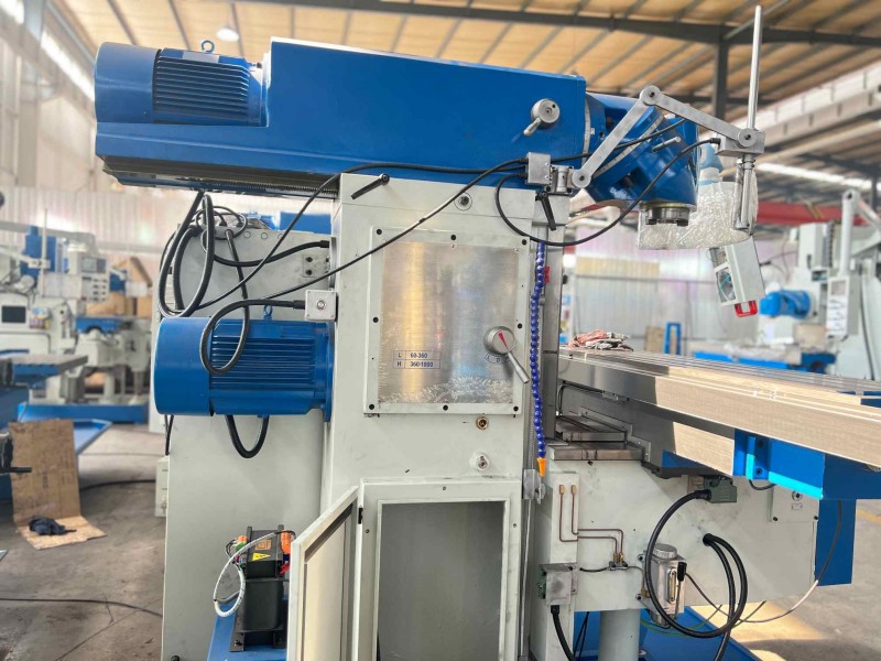 milling machine for metal