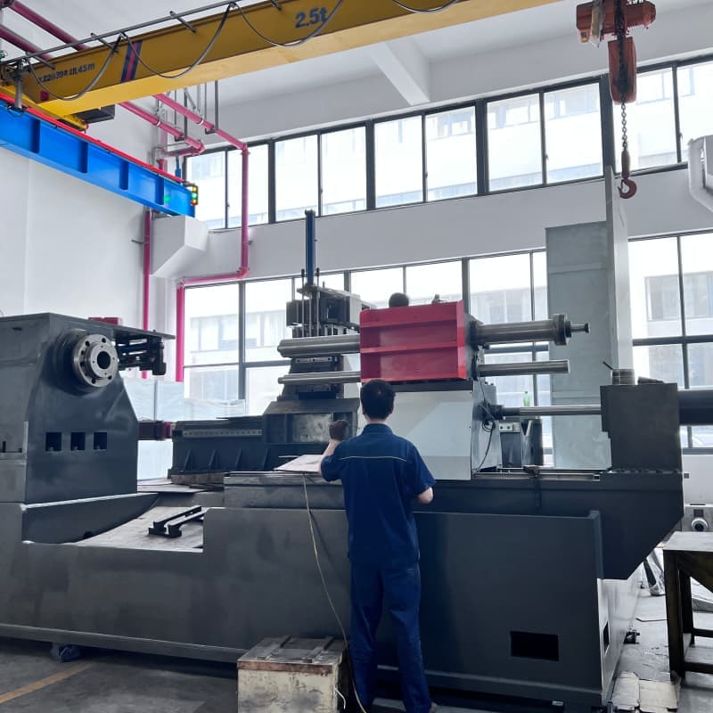 CNC metal spinning machine