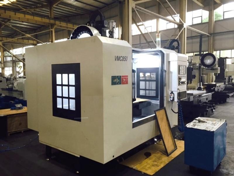 CNC Vertical Machining Center