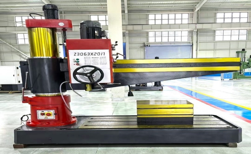 Radyal Delme Makinesi Hakkında Kapsamlı Kılavuz