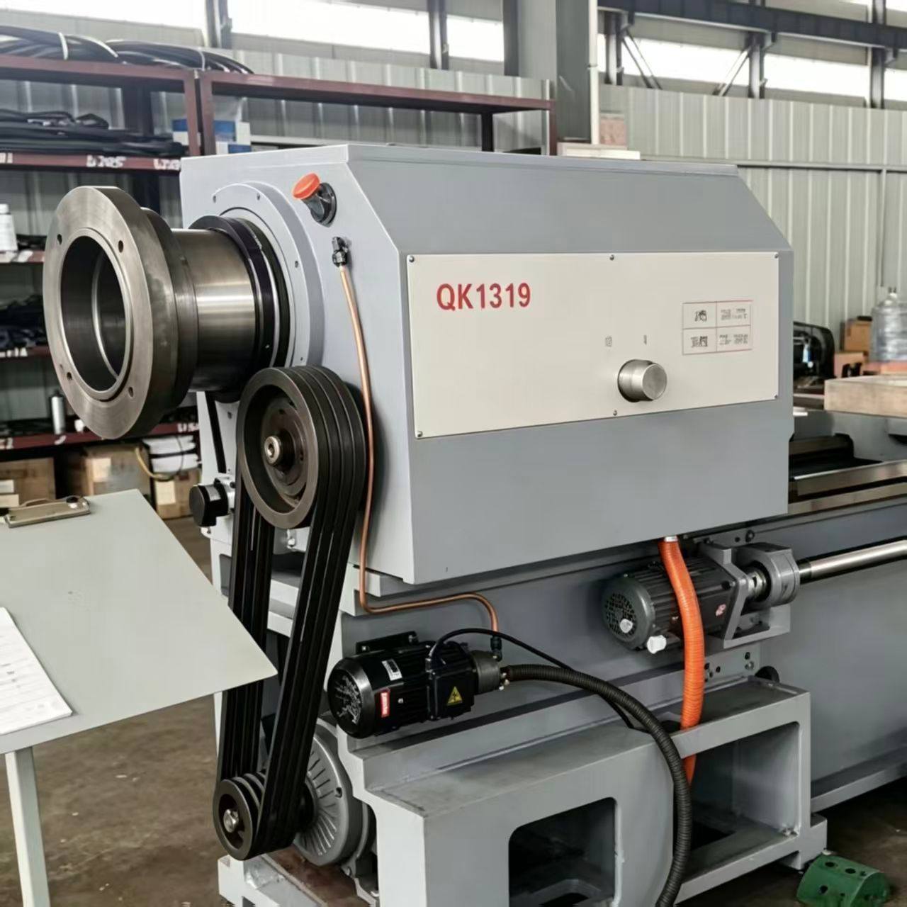 hydraulic tailstock